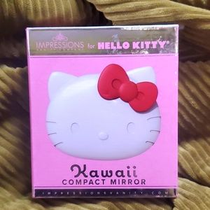 Hello Kitty Light Up Compact Mirror